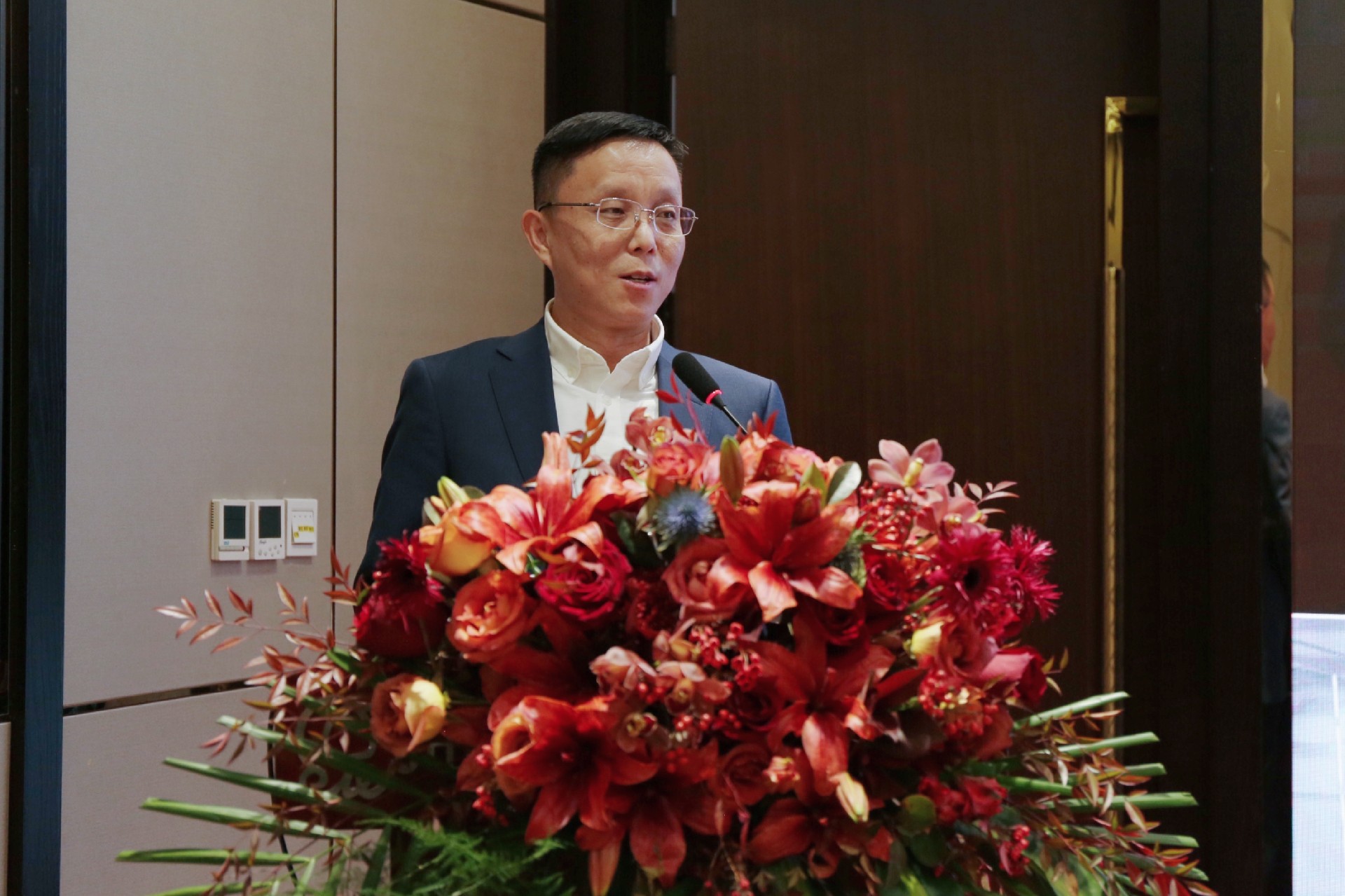 1643345827128387.jpg 5.jpg